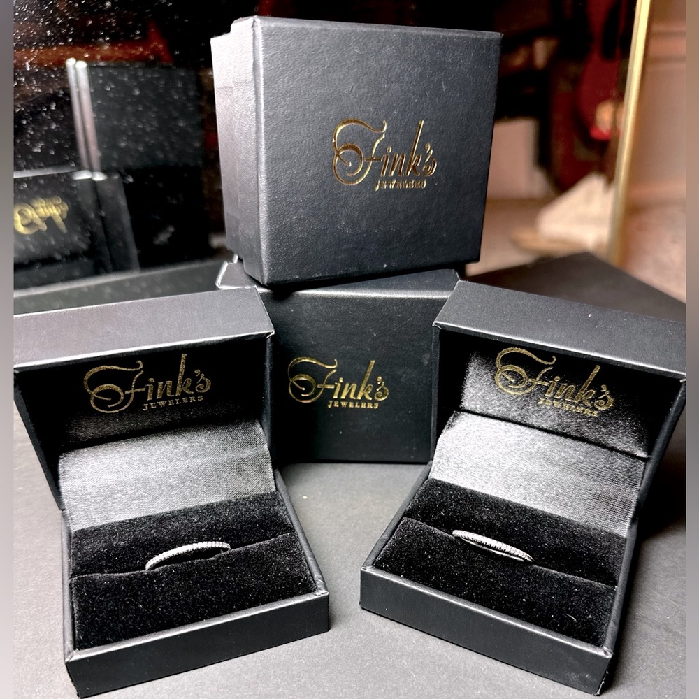 Diamond infinity bands (2)